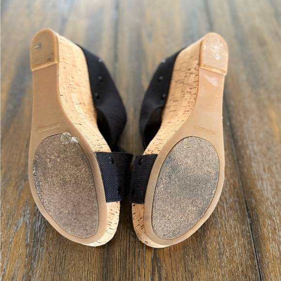 Lucky Brand Women’s Black Wedge Sandals Size 9.5 - Picture 9 of 10